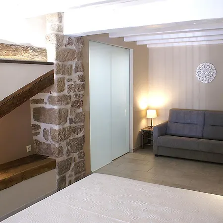 Habitacions Plaça Major 2* Santa Pau