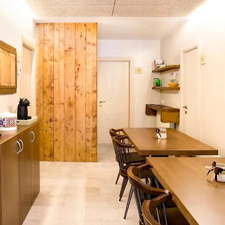 Habitacions Placa Major Pensión Santa Pau